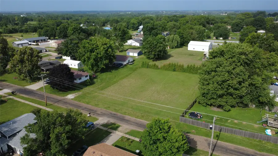 000 S Watkins Street, Pleasantville, IA 50225 - #2