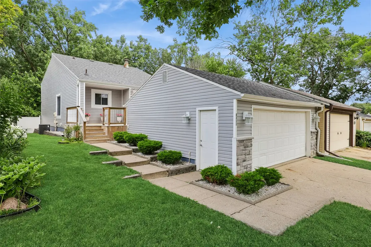 8311 Twana Drive, Urbandale, IA 50322 - #1