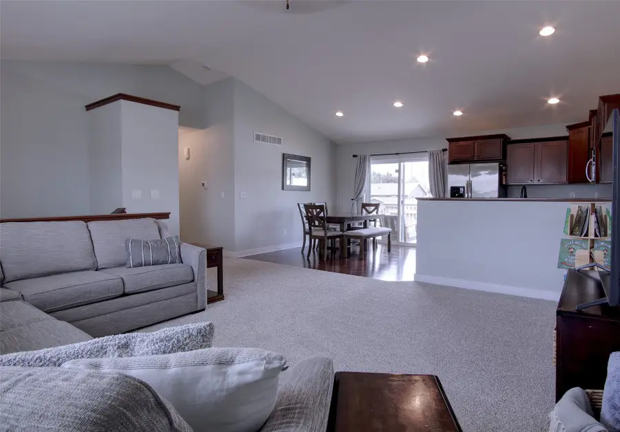 410 3rd Street Se, Bondurant, IA 50035 - #2