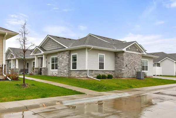 8943 Nelle Lane, West Des Moines, IA 50266