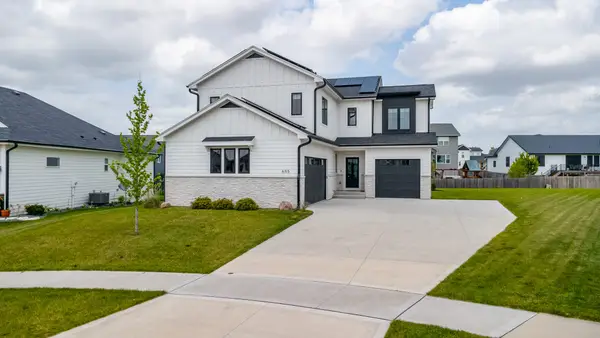 695 Morning Star Court, Waukee, IA 50263