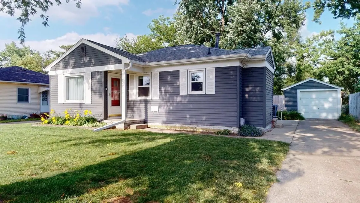 4111 40th Street, Des Moines, IA 50310 - #1