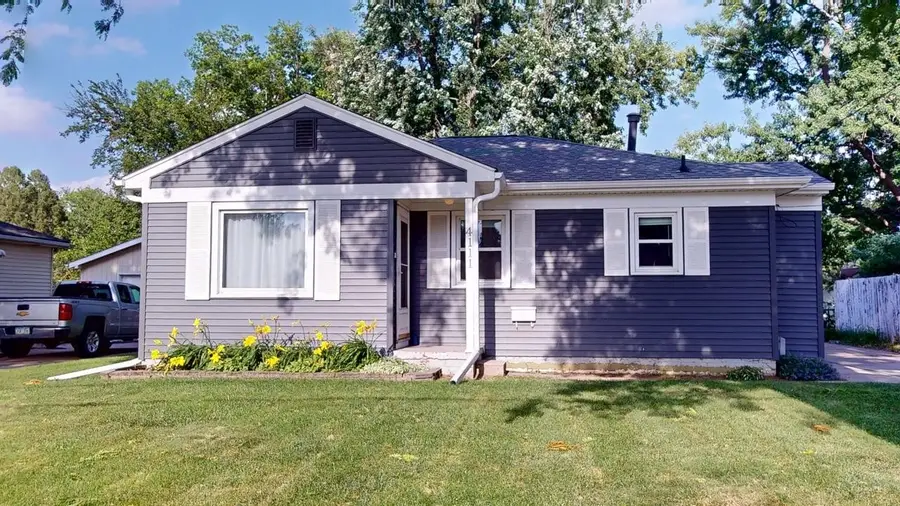 4111 40th Street, Des Moines, IA 50310 - #2