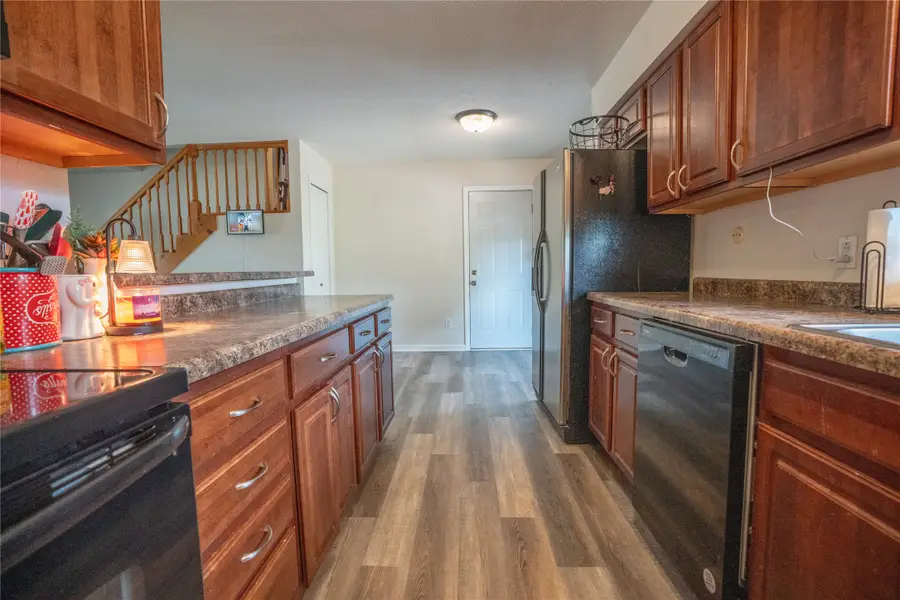 420 W Mills Street, Winterset, IA 50273 - #2