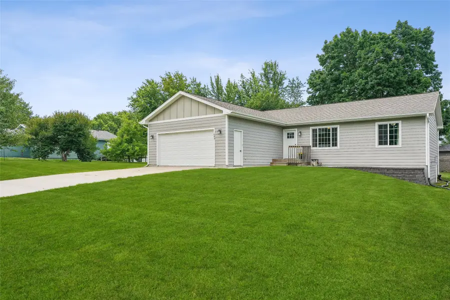 406 W South Street, Monroe, IA 50170 - #2