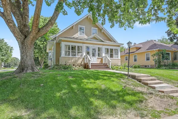 1014 Franklin Street, Pella, IA 50219