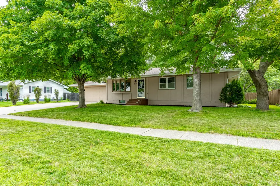 900 1st Street, Waukee, IA 50263 - #2