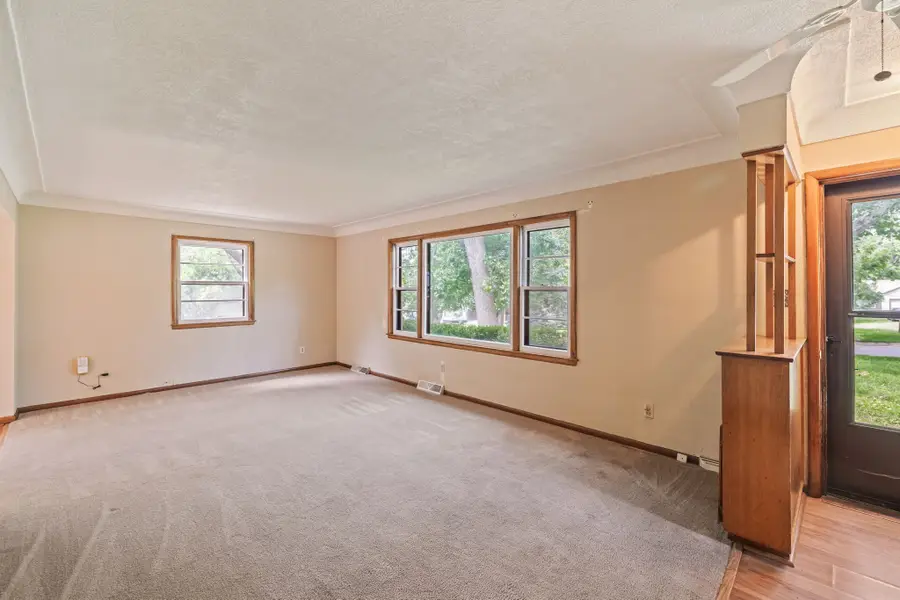 1655 NW 78th Street, Clive, IA 50325 - #3
