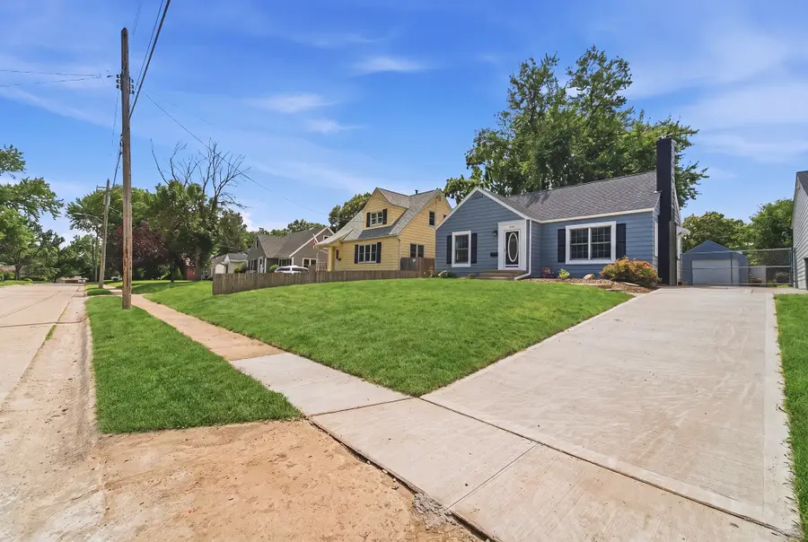 1116 57th Street, Des Moines, IA 50311 - #2