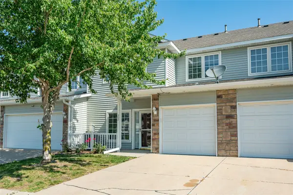 2100 Meadow Chase Lane #302, Des Moines, IA 50320