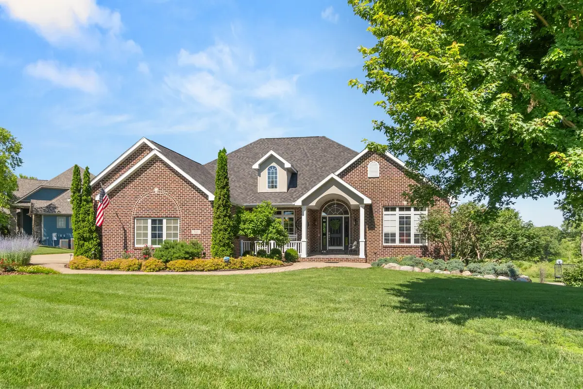 305 Utrecht Laan, Pella, IA 50219 - #1