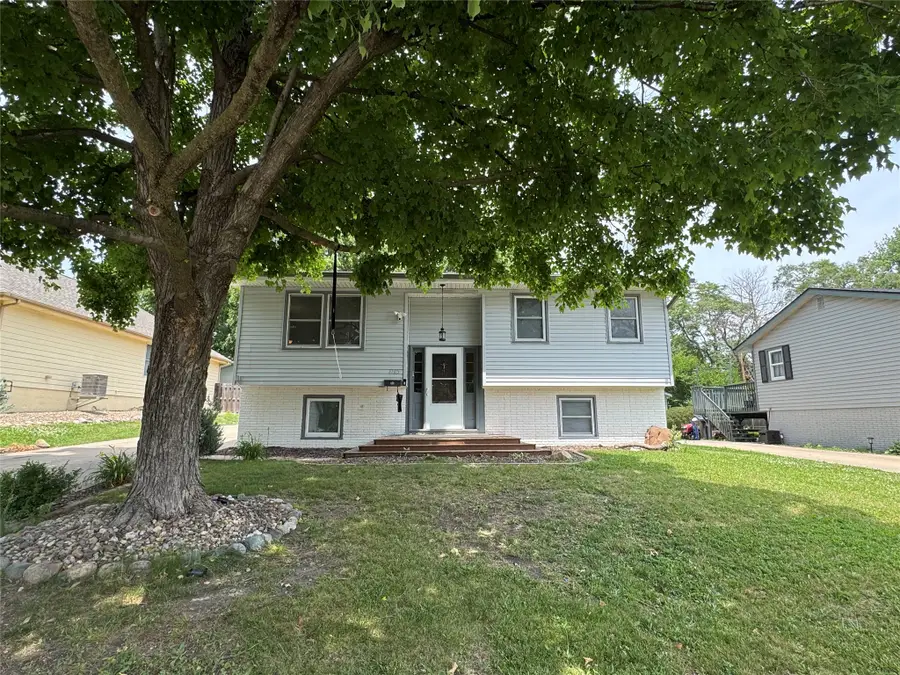 1105 Bundy Street, Des Moines, IA 50315 - #2