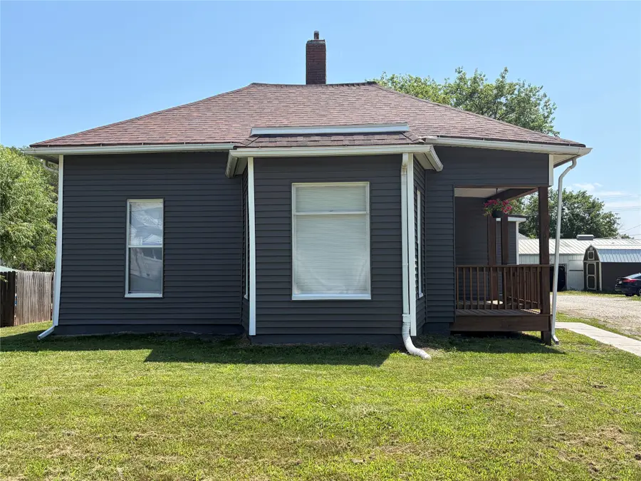 726 N 7th Street, Chariton, IA 50049 - #2