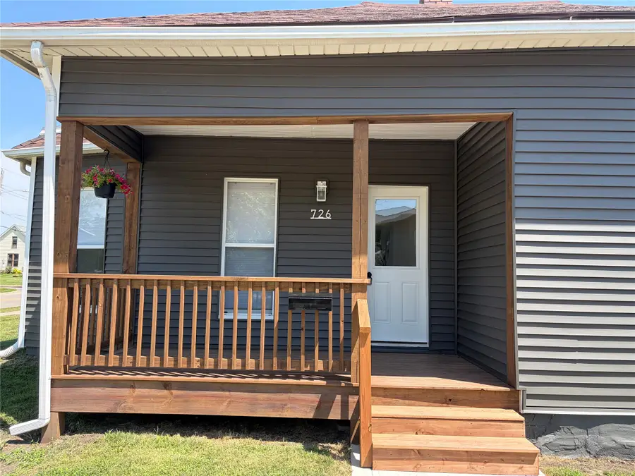 726 N 7th Street, Chariton, IA 50049 - #3