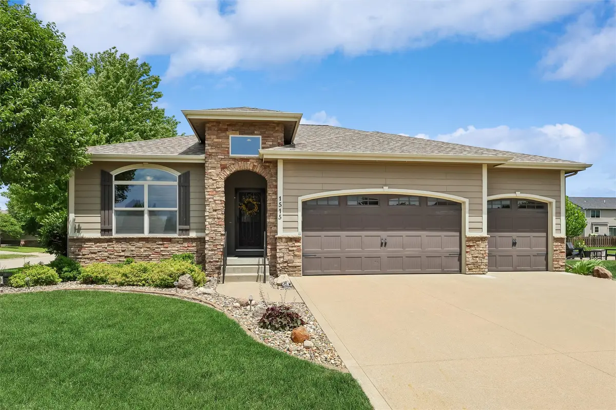 1515 SE Greenbriar Circle, Waukee, IA 50263 - #1