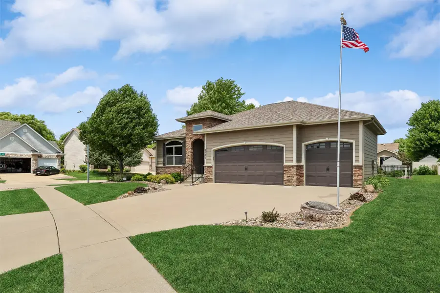 1515 SE Greenbriar Circle, Waukee, IA 50263 - #2