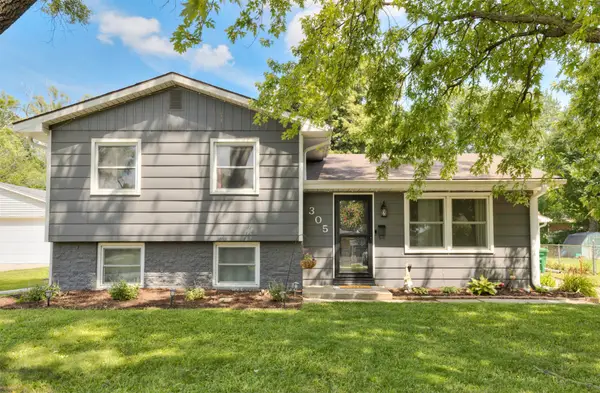 305 SW Westlawn Drive, Ankeny, IA 50023