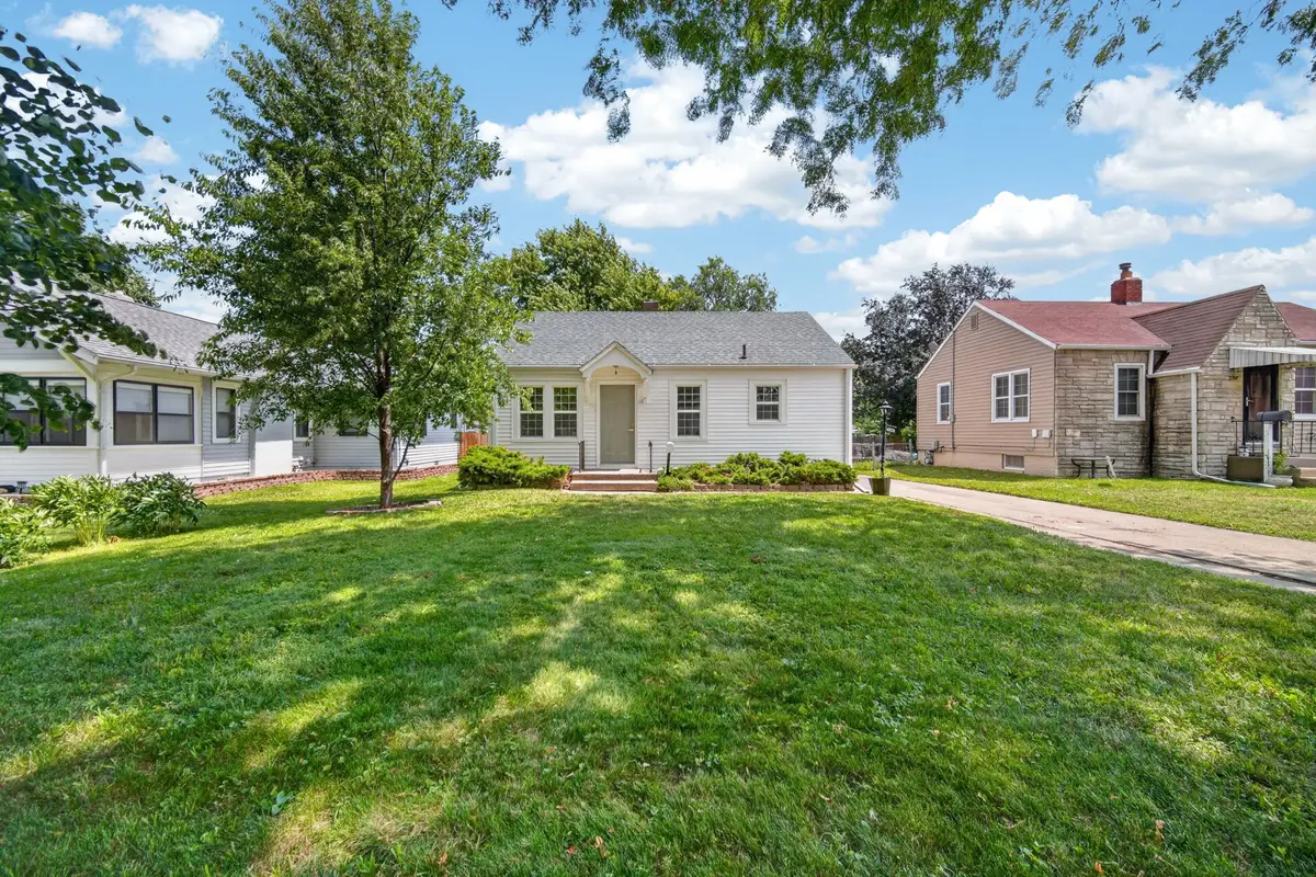 2309 36th Street, Des Moines, IA 50310 - #1