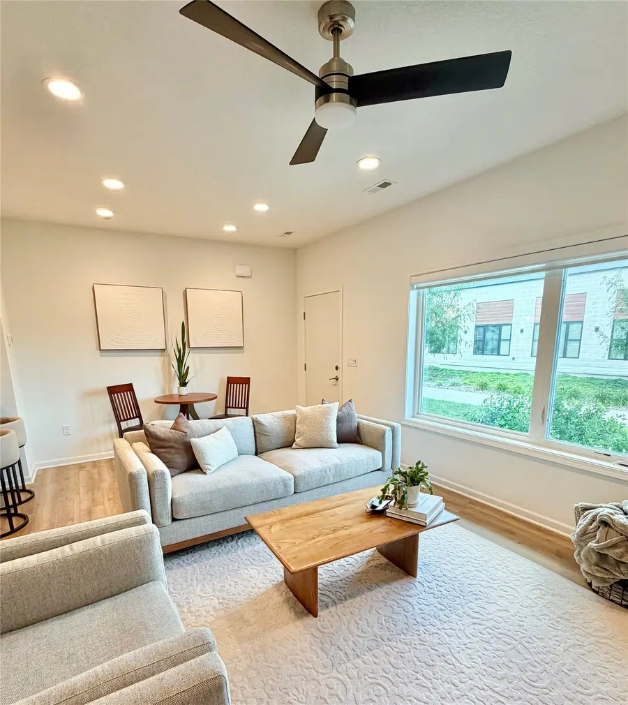 445 SW 12th Street, Des Moines, IA 50309 - #2