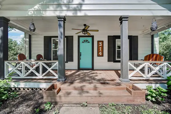 314 N Washington Avenue, Lacona, IA 50139