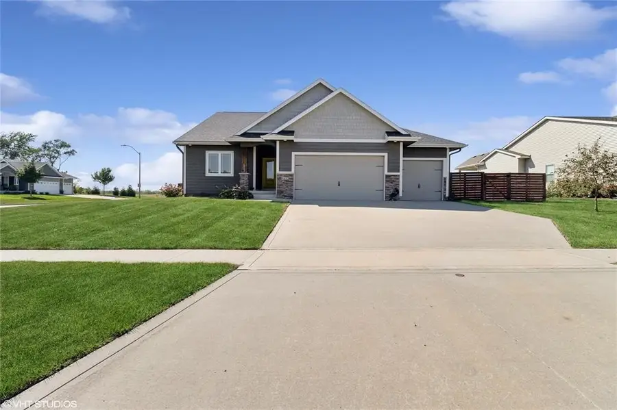 4653 SE Grosbeak Point, West Des Moines, IA 50265 - #2