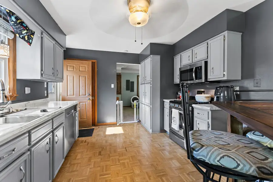 627 Broad Street, Des Moines, IA 50315 - #3