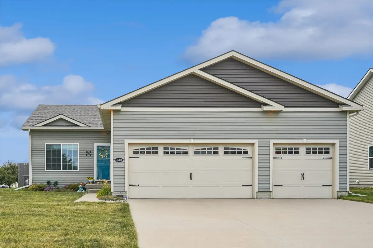 4704 NE Briarwood Drive, Ankeny, IA 50021 - #1
