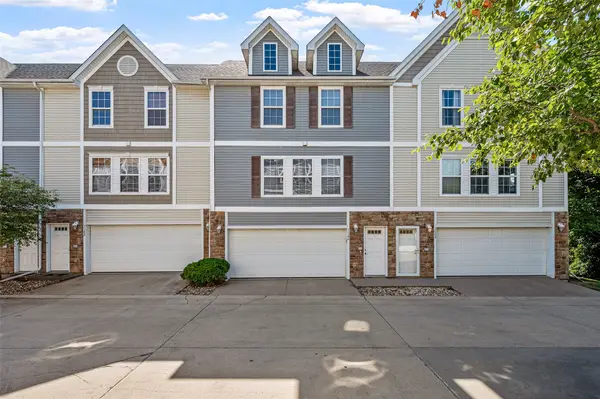 1146 Blackstone Lane, Pleasant Hill, IA 50327