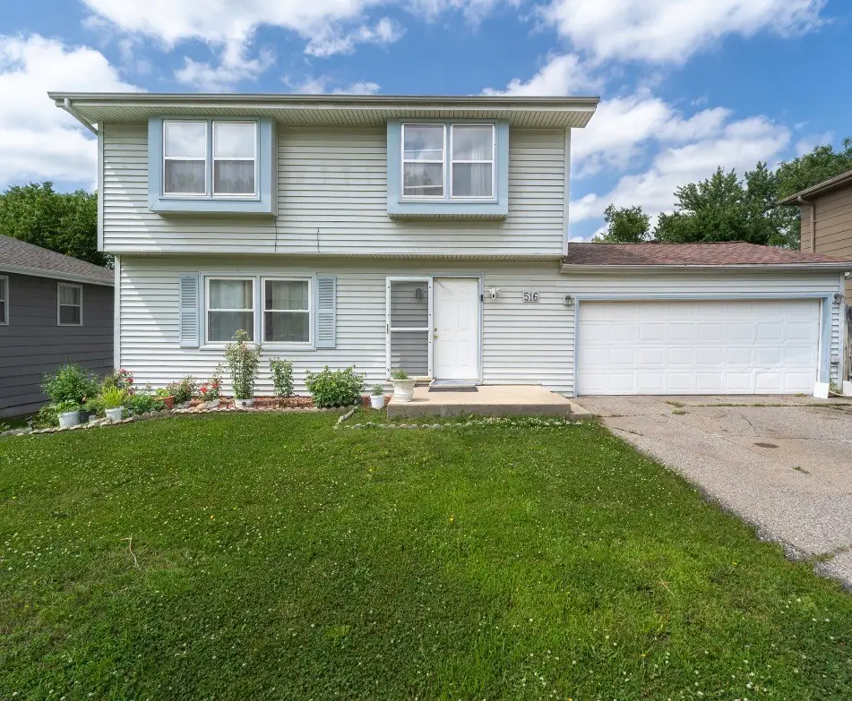 516 E Hackley Avenue, Des Moines, IA 50315 - #1