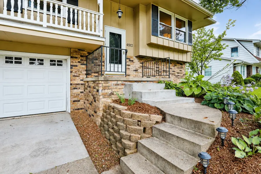 4513 67th Street, Urbandale, IA 50322 - #3
