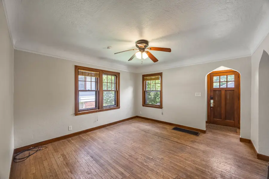 4108 3rd Street, Des Moines, IA 50313 - #3