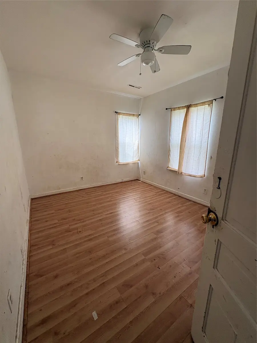 1448 8th Street #1, Des Moines, IA 50314 - #3