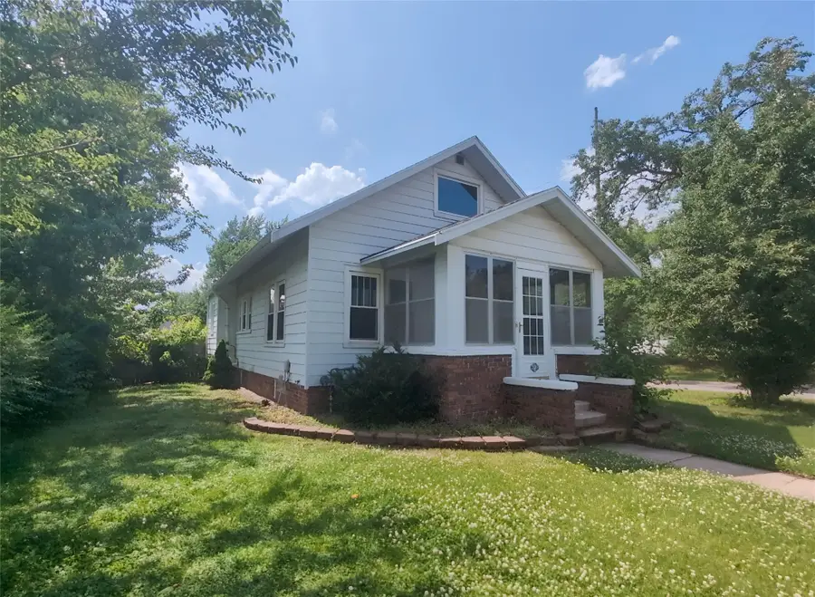 727 Division Street, Boone, IA 50036 - #2