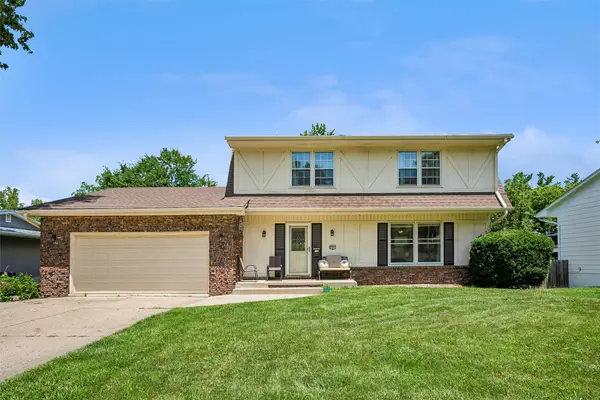 2501 Pleasant Street, West Des Moines, IA 50266
