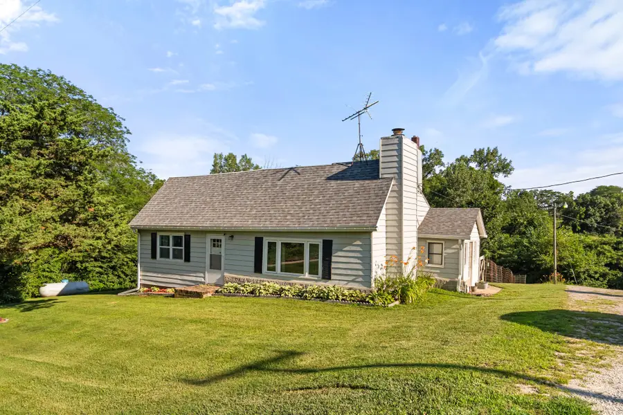 266 Indiana Drive, Pleasantville, IA 50225 - #2