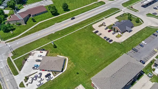 806 N Us Highway 69, Huxley, IA 50124