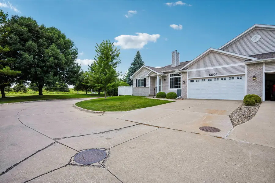 12503 Douglas Parkway, Urbandale, IA 50323 - #2