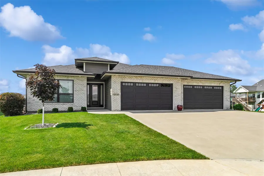 10154 Bolton Place, West Des Moines, IA 50266 - #2