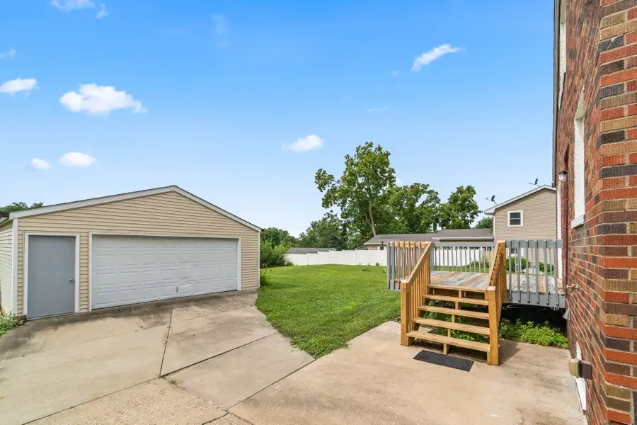 6412 Washington Avenue, Windsor Heights, IA 50324 - #3