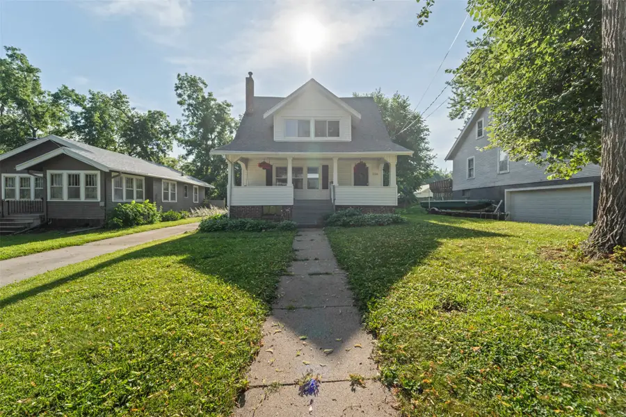 330 W 9th Street S, Newton, IA 50208 - #2