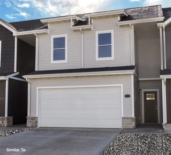 9156 Robinson Drive, West Des Moines, IA 50266