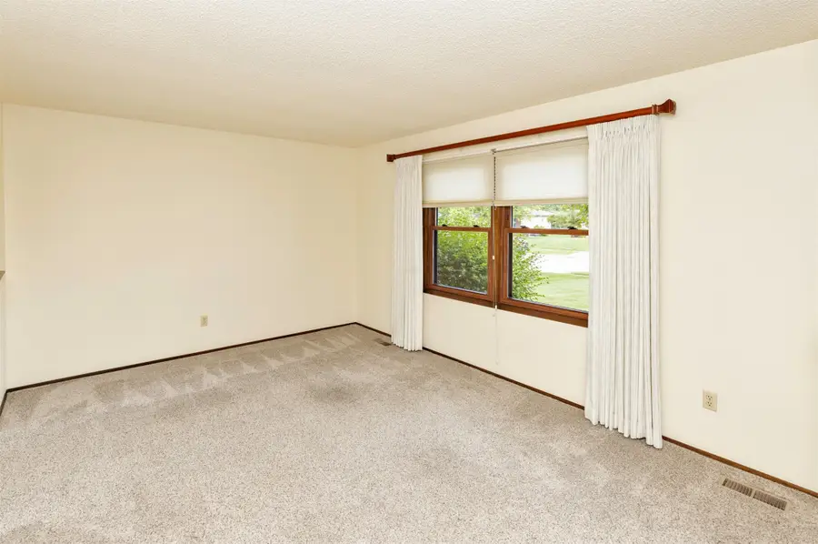 1913 NW 10th Street, Ankeny, IA 50023 - #3