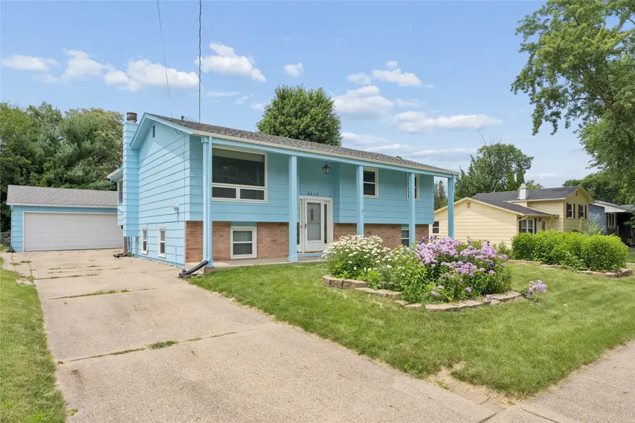 4410 64th Street, Urbandale, IA 50322 - #2