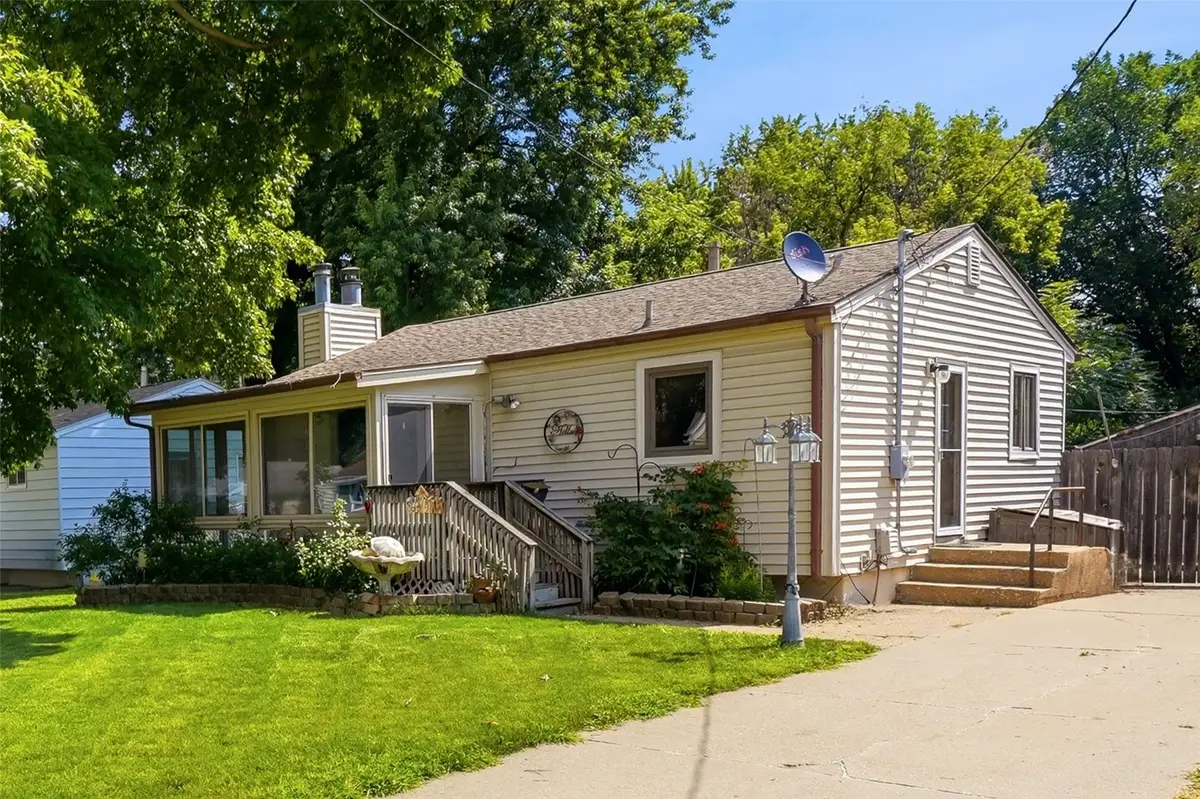 1309 E 28th Street, Des Moines, IA 50317 - #1