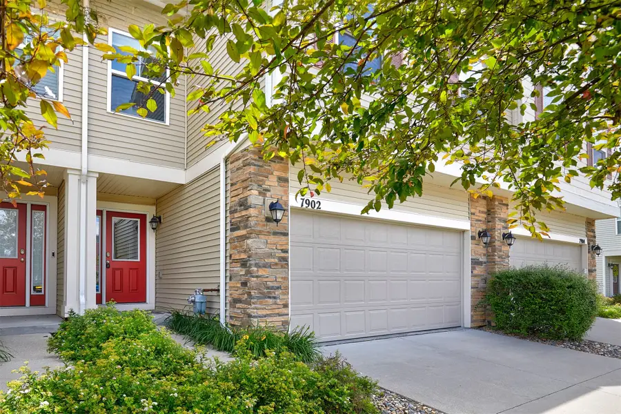7902 Cottonwood Lane, West Des Moines, IA 50266 - #3
