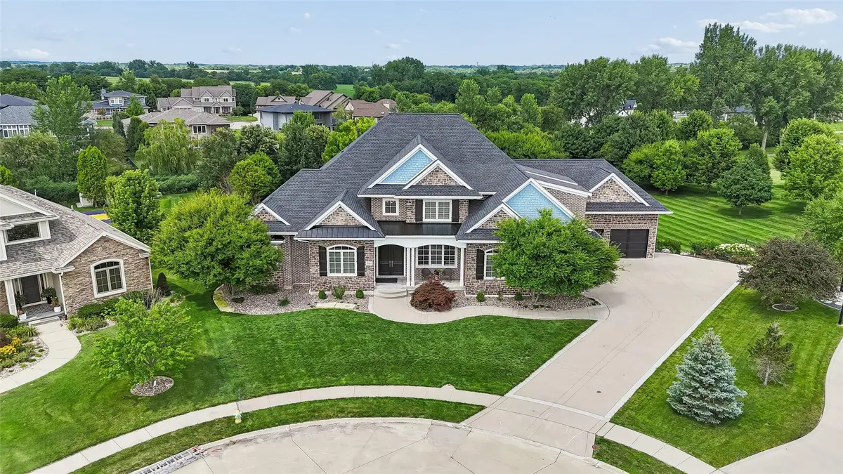 8905 NW 72nd Place, Johnston, IA 50131 - #1
