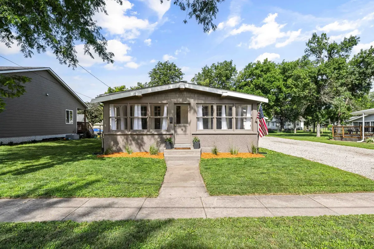425 N 9th Street, Adel, IA 50003 - #1