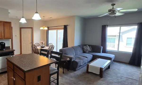 6030 Bremen Court #16, Johnston, IA 50131