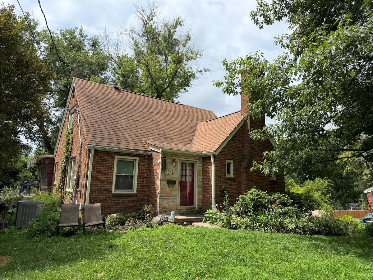 1612 Highview Drive, Des Moines, IA 50315 - #1