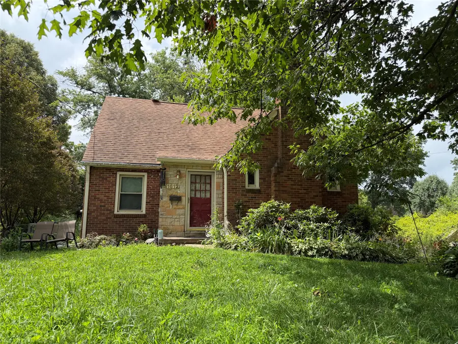 1612 Highview Drive, Des Moines, IA 50315 - #2